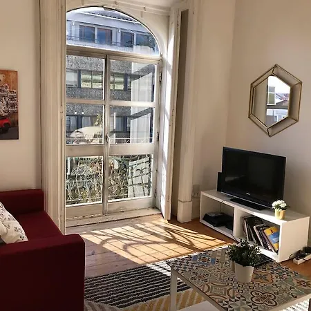 New! Beautiful Spacious Flat In Central Location! Kwatera prywatna Lizbona