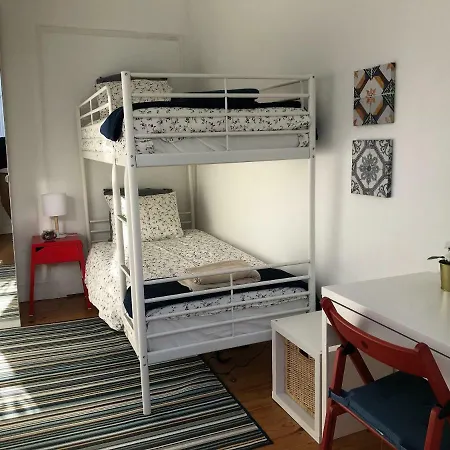 Kwatera prywatna New! Beautiful Spacious Flat In Central Location! Lizbona